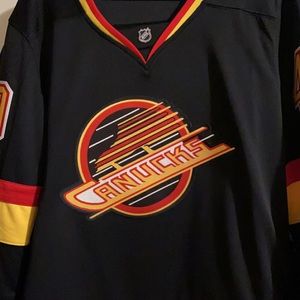 Vancouver Canucks Women’s Jersey